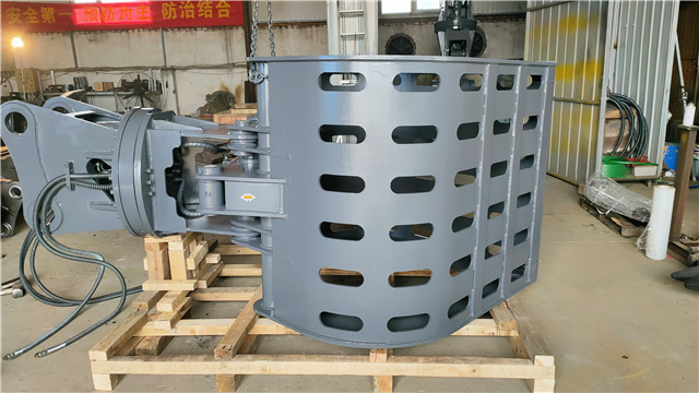 Customized excavator grab hopper  (4)